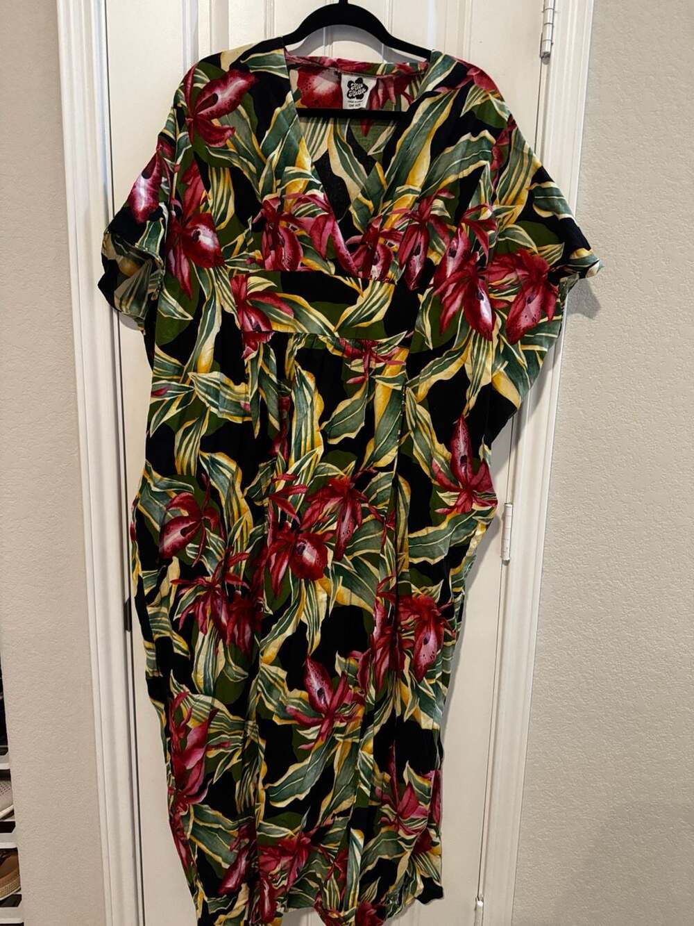 Hilo Hattie Vintage Hawaiian Orchid Print Kaftan Maxi Dress
